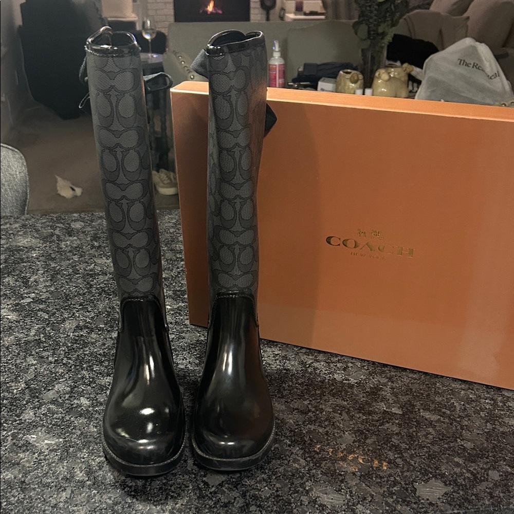Coach Black and Gray Patterned Boots